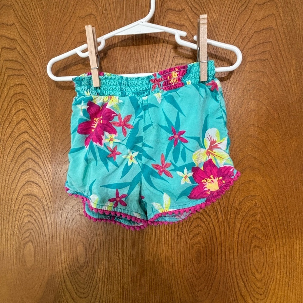 Circo Shorts size 3T Tropical Print